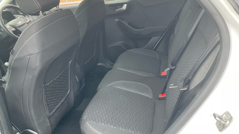 Ford Puma 1.0 EcoBoost Hybrid mHEV Titanium 5dr Petrol Hatchback